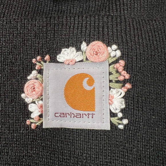 Black carhartt beanie - Picture 2 of 2